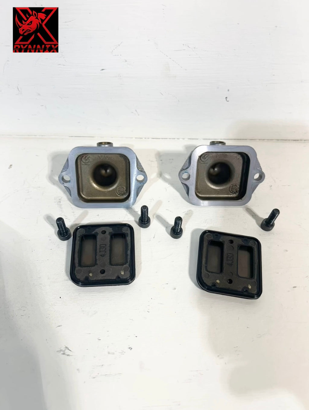2024 2025 Kawasaki Ninja ZX6R 636 Cylinder Head Caps OEM (23- 002303 )