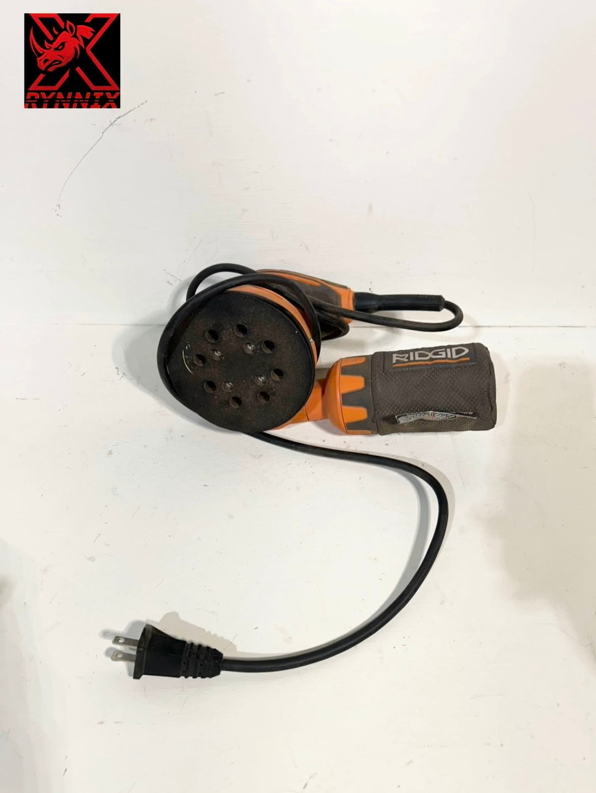 (Defective) Ridgid 3 Amp Corded 5 in. Random Orbital Sander with AIRGUARD Technology (01- 002242 )