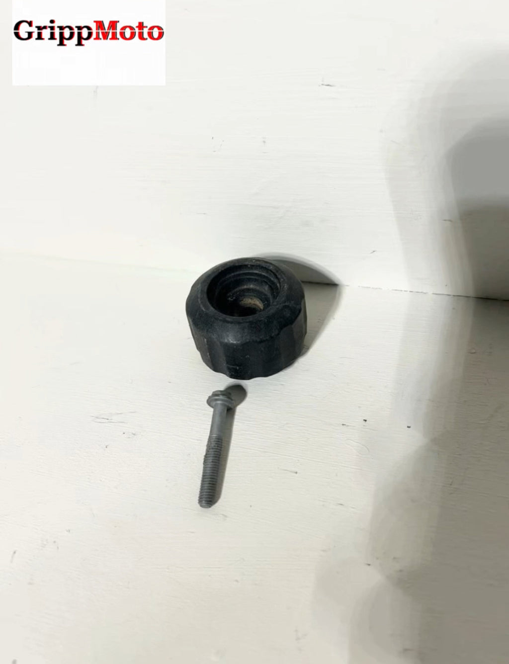 2014 2015 2016 2017 2018 2019 2020 KTM RC 390 Front Wheel Right Spool (1- 001725 )