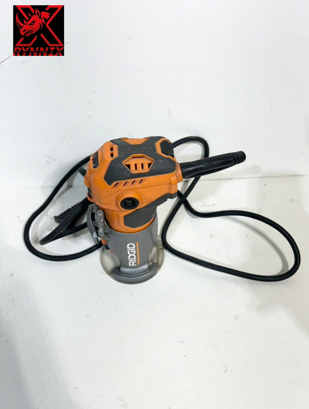(Defective) Ridgid 5.5 Amp Compact Fixed-Base Corded Router (01- 002234 ) TZ