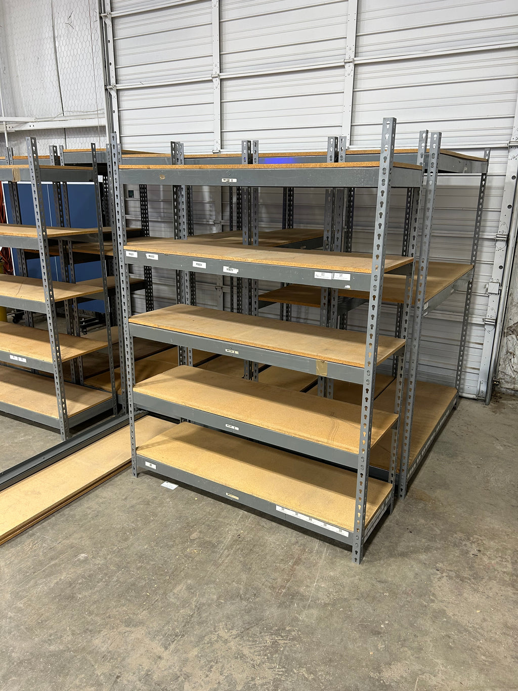 Industrial Shelving, 9 units ( TZ )