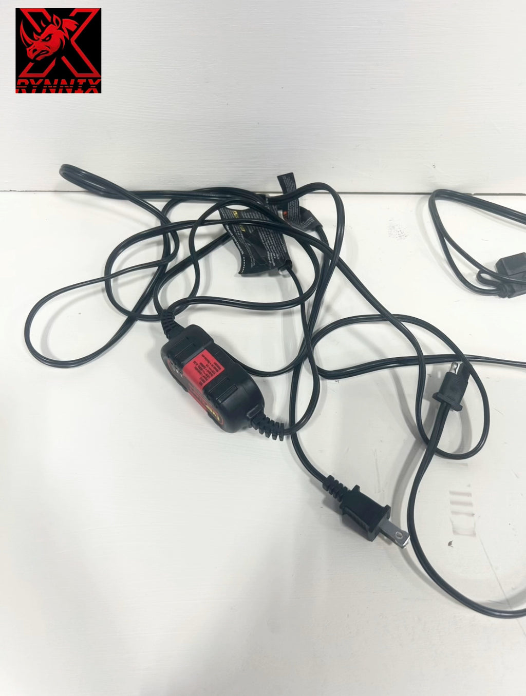 Motorcycle Battery Charger/ Maintainer (12- 002625 )