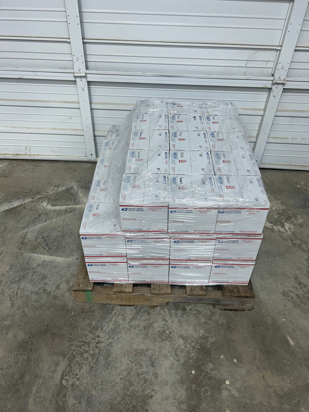 (AS-IS) Tool Battery Pallet (ID# 1012 )