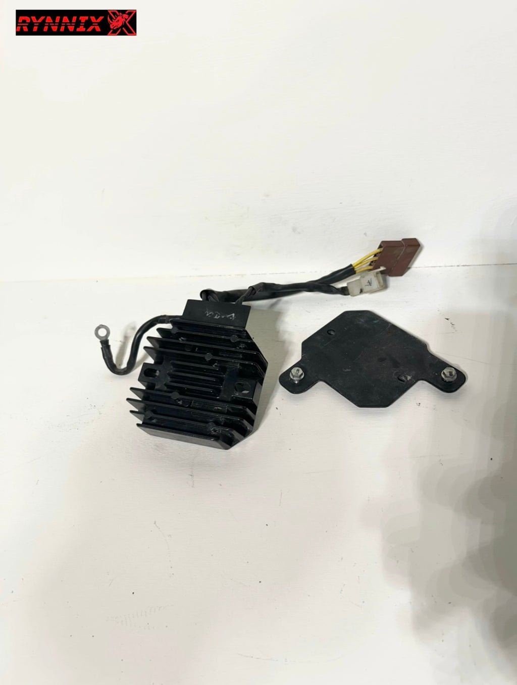 2014 2015 2016 2017 2018 2019 2020 KTM RC 390 Voltage Regulator Rectifier OEM (13- 001693 )