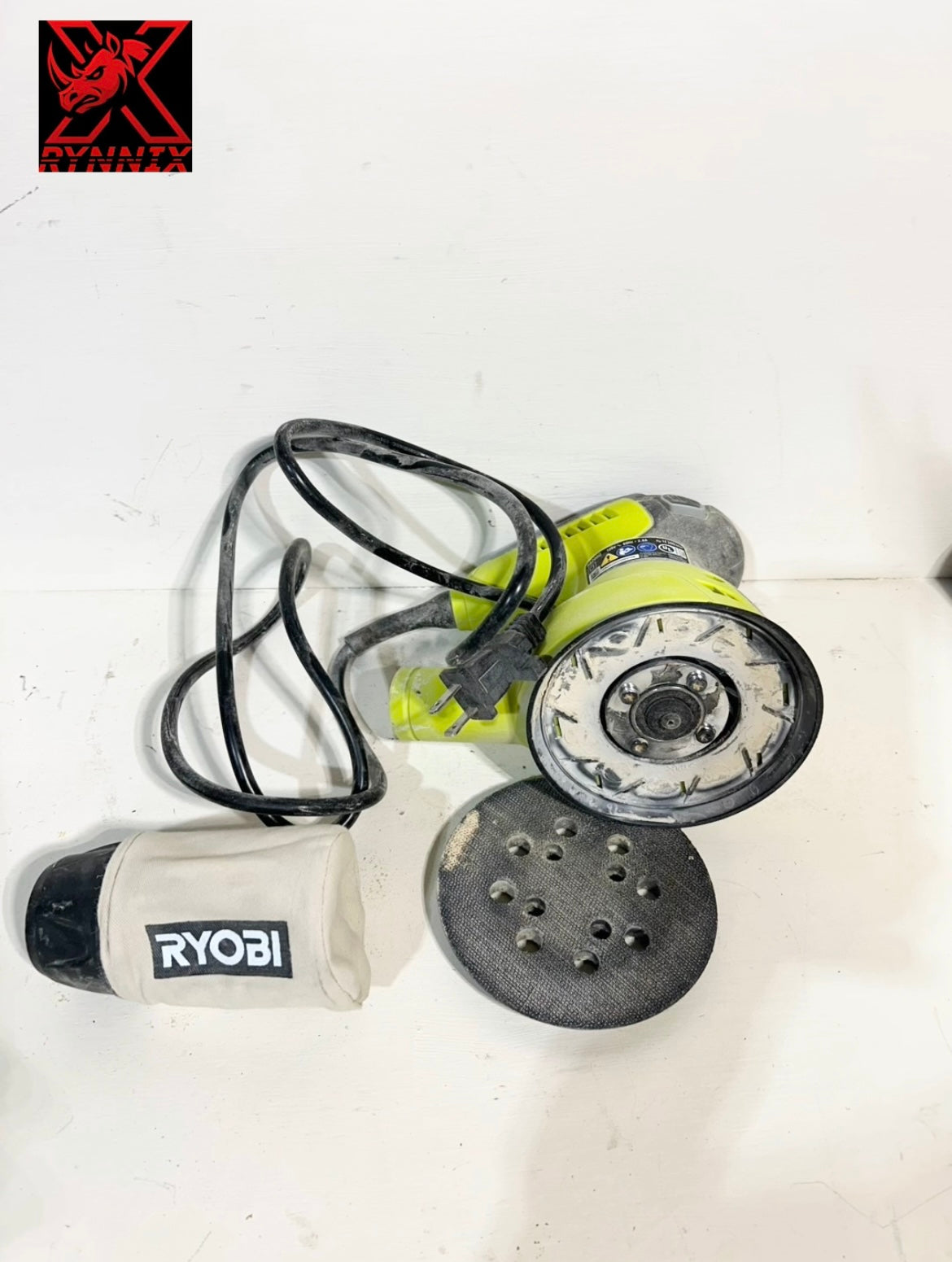 (Defective) Ryobi 2.6 Amp Corded 5 in. Random Orbital Sander (01- 002243 ) TZ