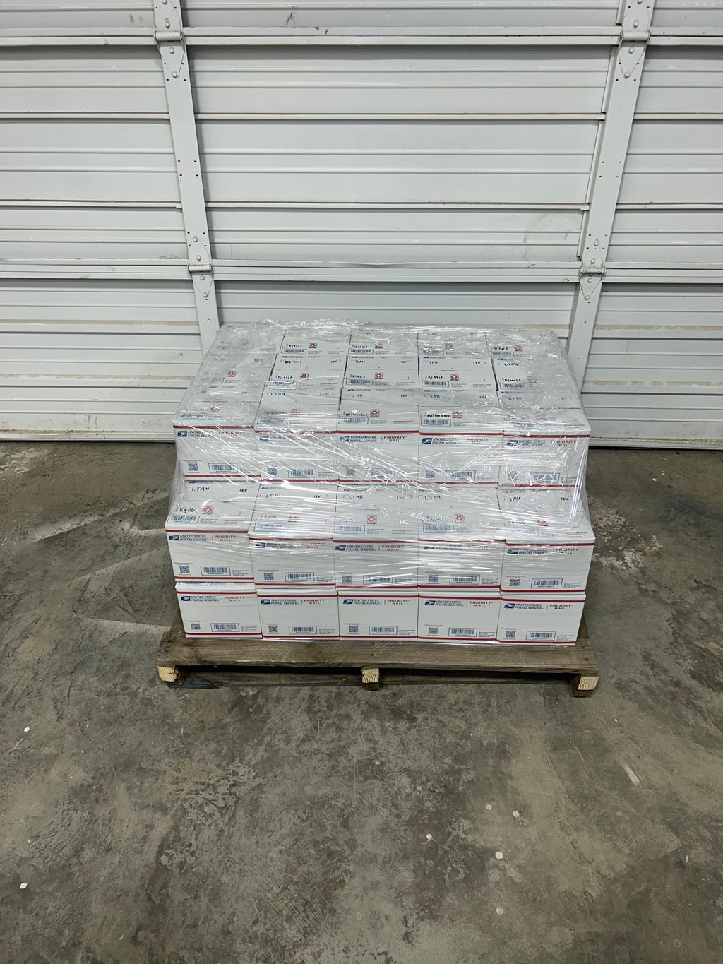 (AS-IS) Tool Battery Pallet (ID# 1012 )