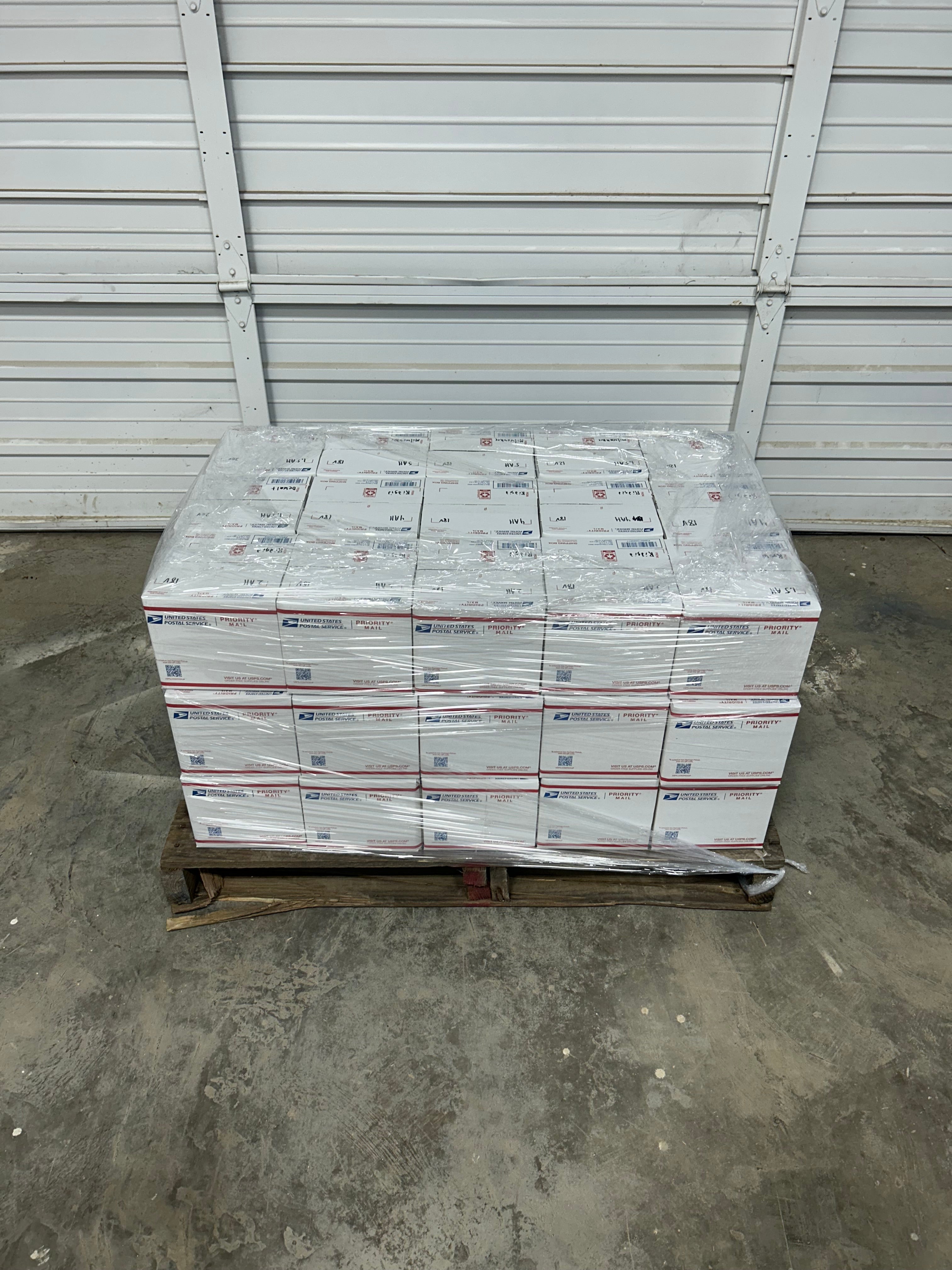 (AS-IS) Tool Battery Pallet (ID# 1012 )