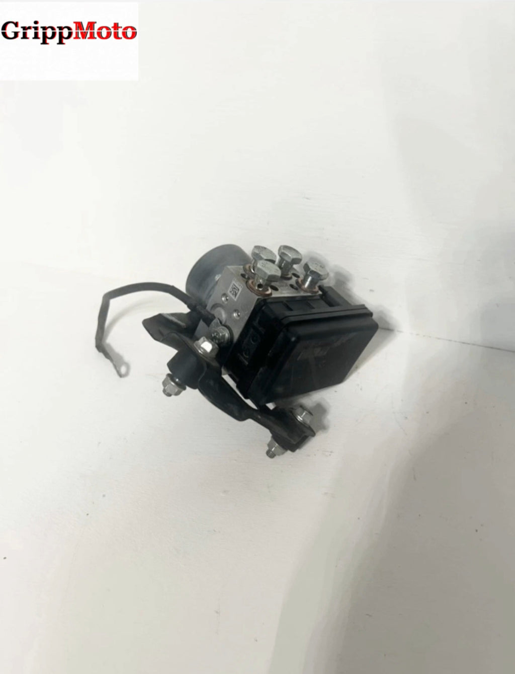 2014 2015 2016 2017 2018 2019 2020 KTM RC 390 ABS Brake Module Pump Unit OEM (2- 001735 )
