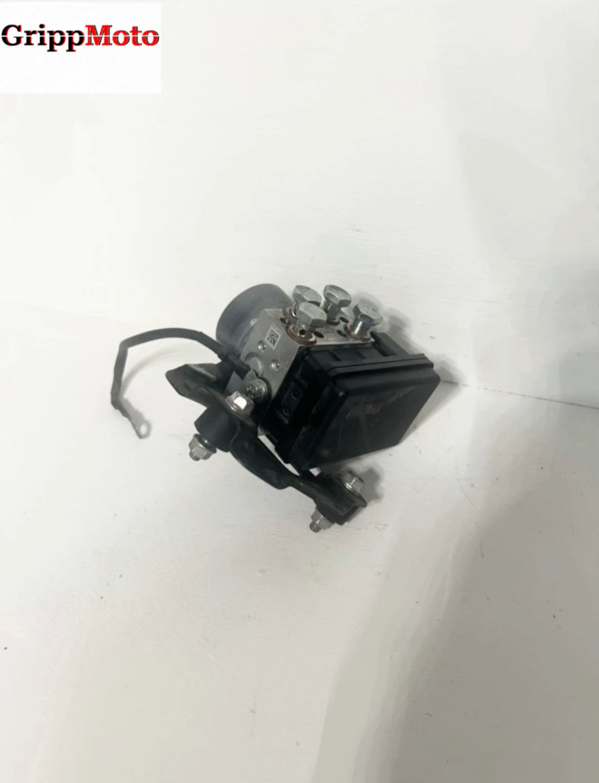 2014 2015 2016 2017 2018 2019 2020 KTM RC 390 ABS Brake Module Pump Unit OEM (2- 001735 )